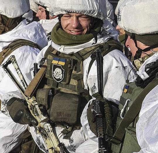«Я думал, это пиратский флаг». Боец ВСУ извинился за шеврон с эмблемой СС