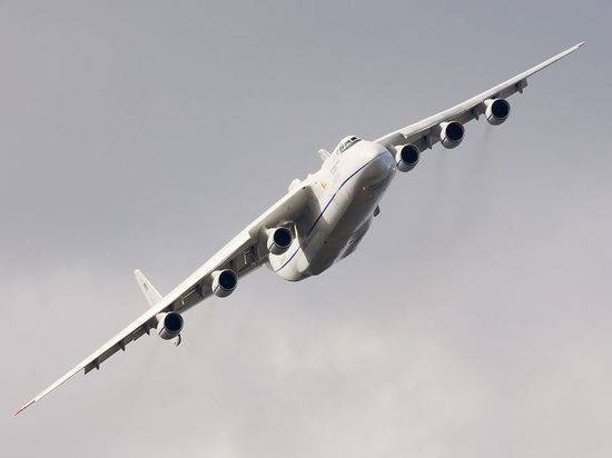 Порошенко высмеяли за празднование юбилея "украинского" Ан-225