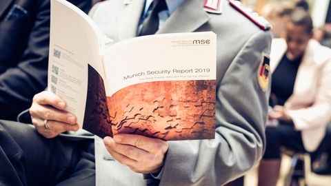 Без паники, но серьезно