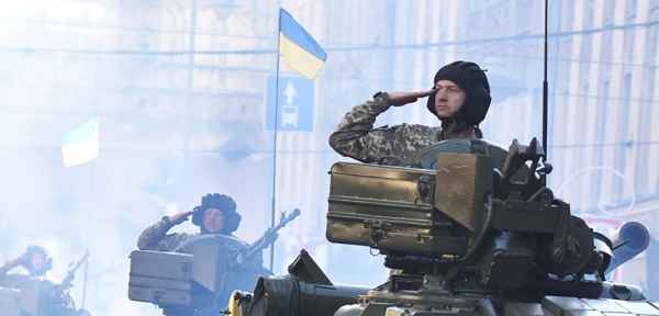 Если Украина будет в НАТО, то сразу бросит танки в сторону Курска