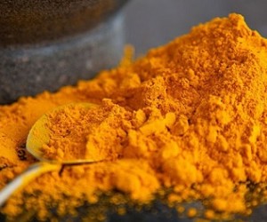 10 серьезных недугов, с которыми куркума справится не хуже лекарств