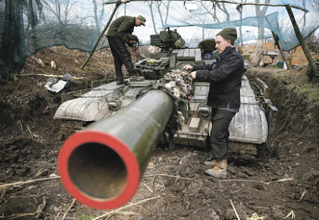 Киев ответил на указ Путина артиллерийским огнем