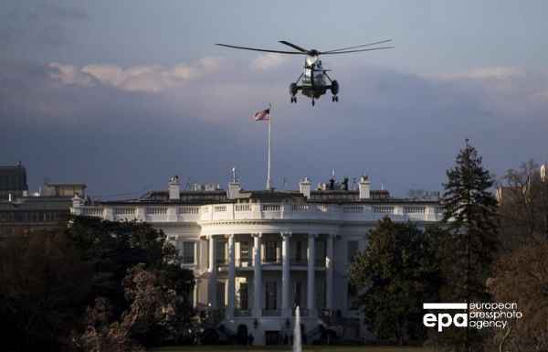 Ветераны американской политики призвали Трампа «отойти от обрыва» в отношениях с Россией