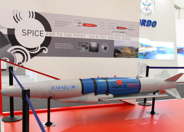 Су-30 оборудуют израильскими "умными бомбами"