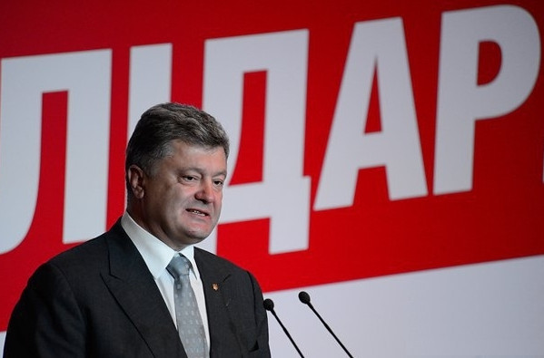 Порошенко объявил матюки международным языком