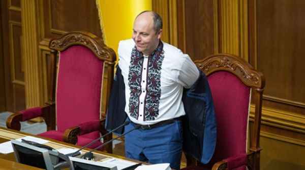 Ренат Кузьмин подал в суд иск против Парубия