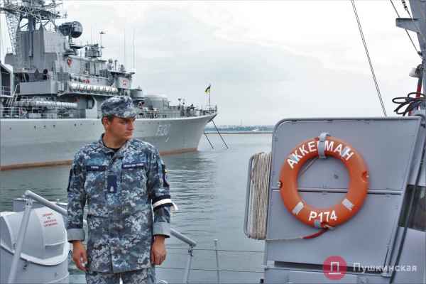 Китайцы высмеяли украинский флот