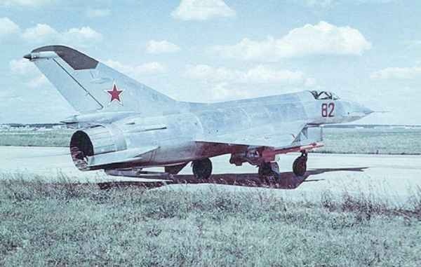 «Е-8» — советский экспериментальный многоцелевой перехватчик » Сила в ...