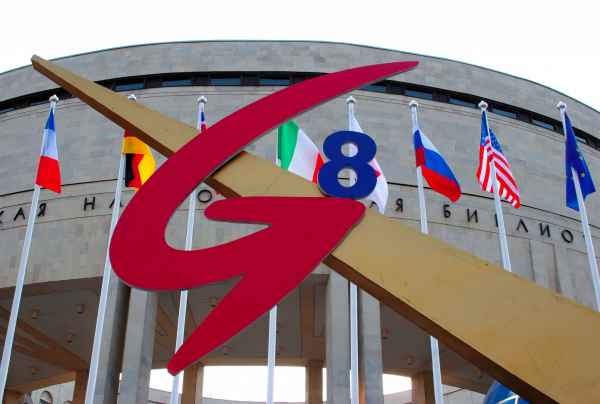 Москва «без рук» разносит Вашингтон. США уже просят РФ вернуться в G-8