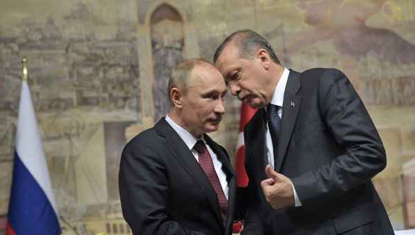 Согласованность действий Анкары и Москвы при угрозе кризиса отношений раздражают Запад