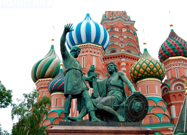 Россия проснулась и поднялась с колен. Мнение американского политика