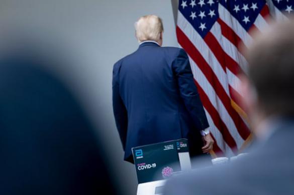 У Трампа сдают нервы. Президент США психанул и ушел с пресс-конференции