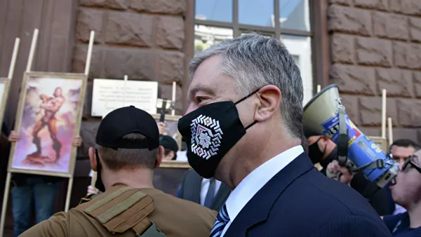 "Сами отступали". Порошенко объяснил, кто виноват в "евромайдане"