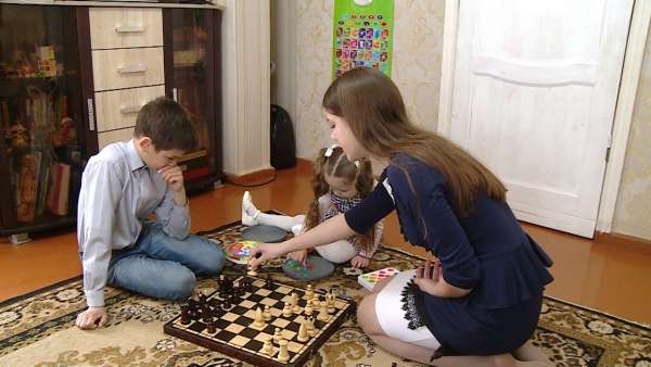 Коронавирус удлинил каникулы московских школьников
