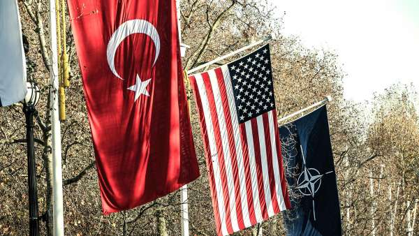 Антитурецкие санкции США: предупреждение «союзникам» по НАТО