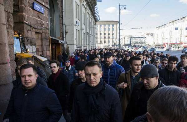 Почему Навальному не удалось разжечь революцию в России