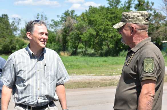 Россия начала эту войну: американский смотрящий посетил Донбасс и открыто обвинил Путина