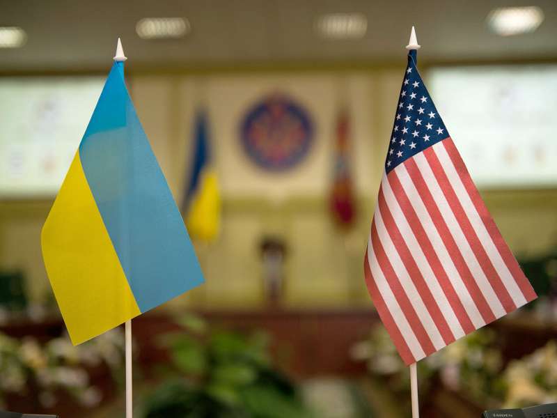 Власти США провалили попытку настроить американцев против РФ