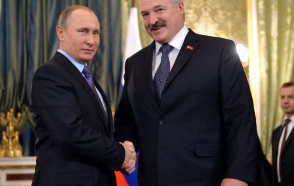 Путин сообщил Лукашенко о «позитивных сдвигах» по Украине