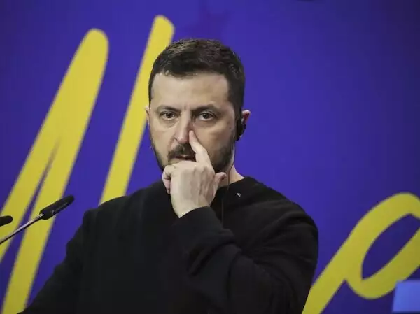 Зеленский запаниковал? Он экстренно отменяет визиты. Положение ВСУ становится хуже с каждым часом