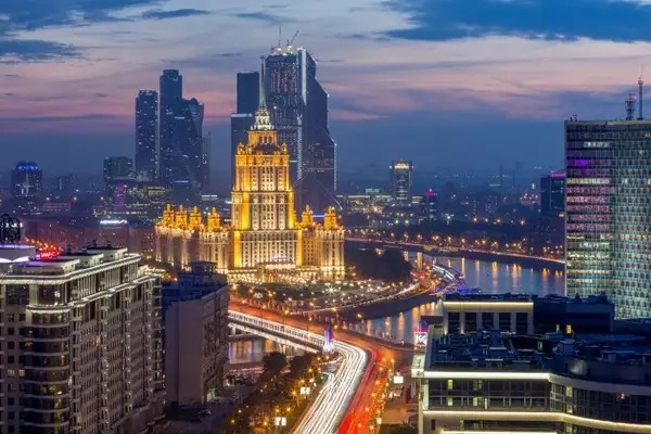 Русские очерки. Центральная Россия: о правде и лжи