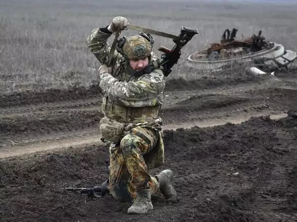 "Последний удар". Вашингтон готов дать Киеву еще один шанс на "победу". Жизнь их ничему так и не научила?
