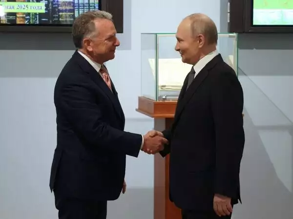 Деликатная дискуссия: источники в США раскрыли требование Путина к Киеву. Уиткофф давит на Зеленского