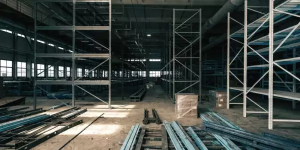Демонтаж складских стеллажей